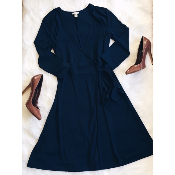 Isaac Mizrahi Dresses & Skirts - Isaac Mizrahi Navy Blue Long Sleeve Wrap Dress