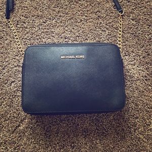 MICHAEL Michael Kors Large Jet Set cross body