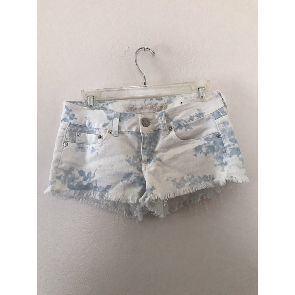 BLUE FLOWERED SHORT SHORTS, Fringe