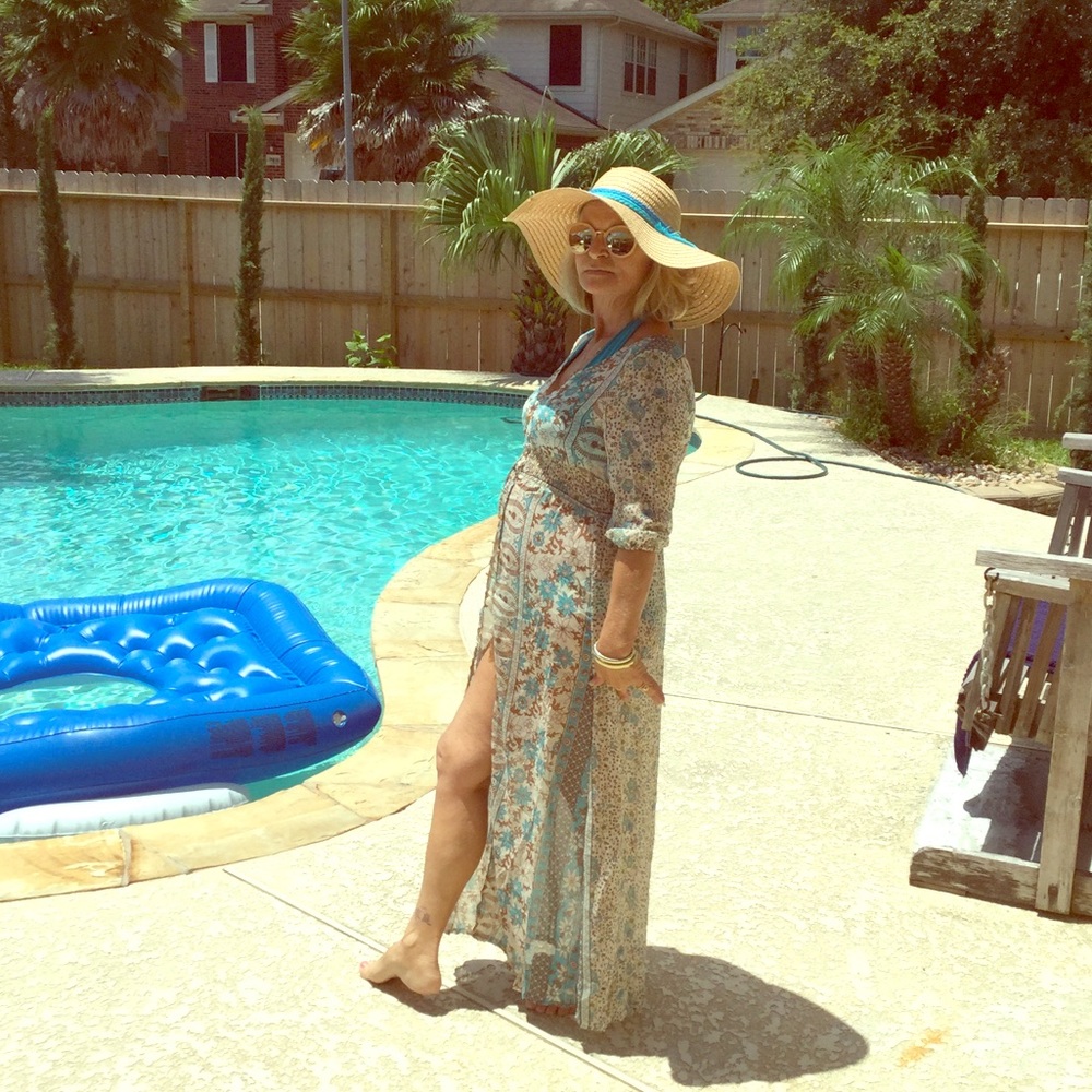 Maximize your Budget !  Elegance in this Floral