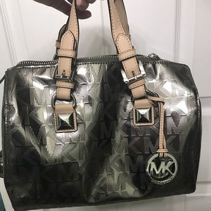 🔥🔥 SALE Authentic Brand new with tags.