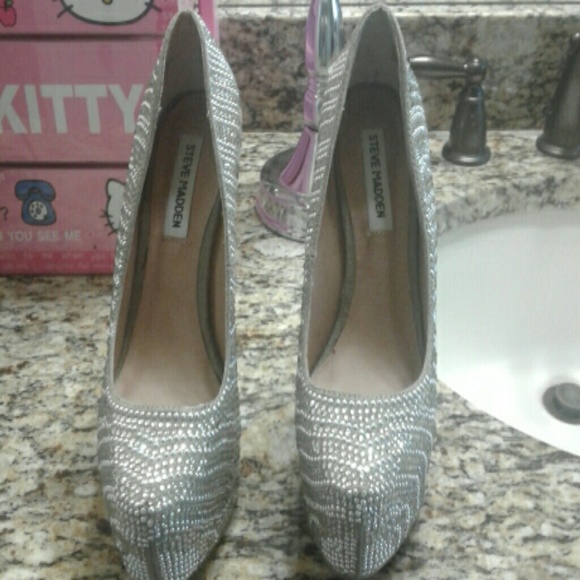Steve Madden heels - Picture 2 of 3