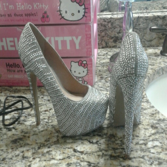 Steve Madden heels - Picture 3 of 3