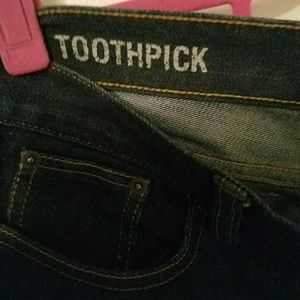 Toothpick skinny ankle jeans