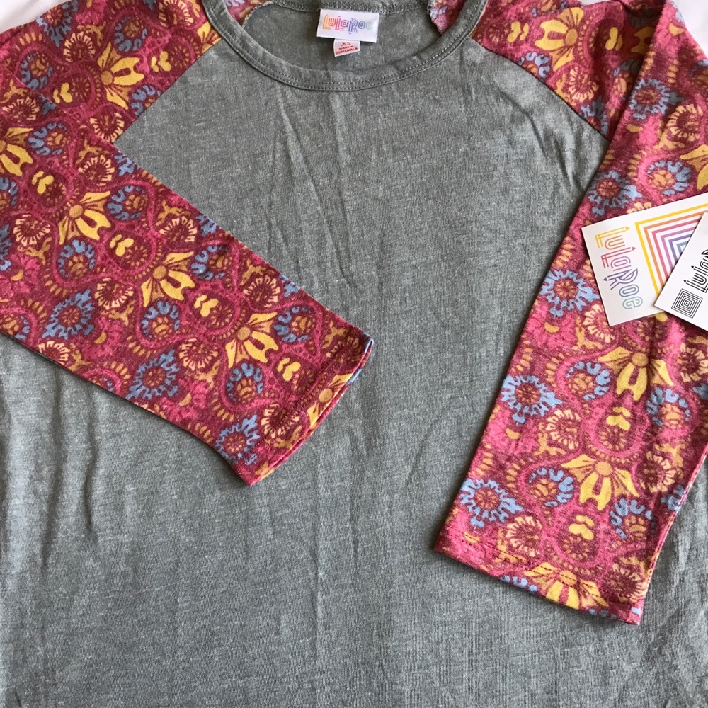 BNWT LULAROE XS RANDY!