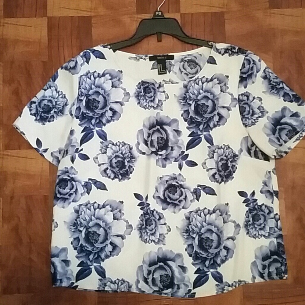 White and blue floral top