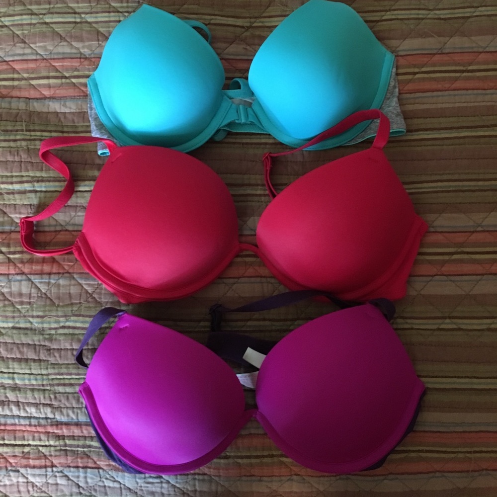 set of 3 Victoria's Secret PINK push-up bras!
