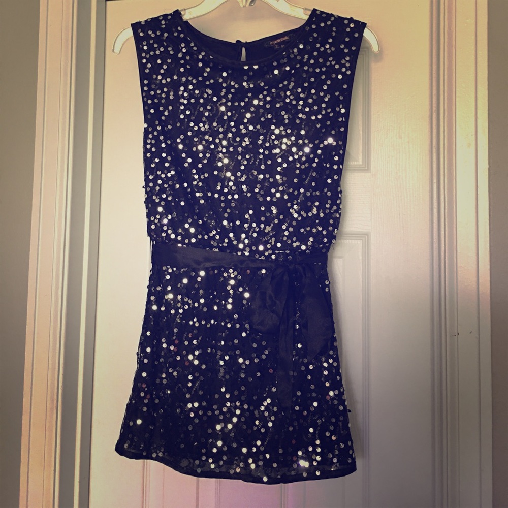 Black sequined dress