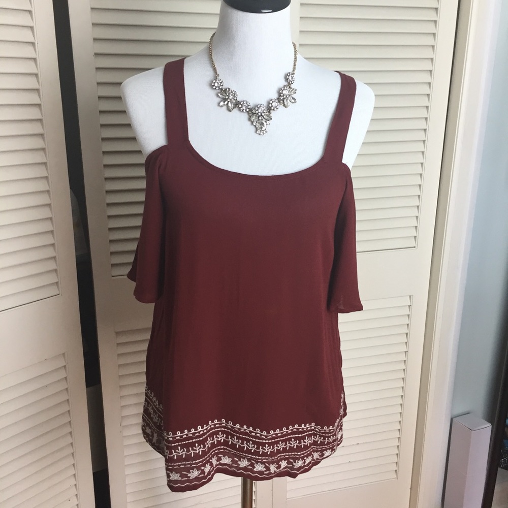 🔥MAROON COLD SHOULDER TOP
