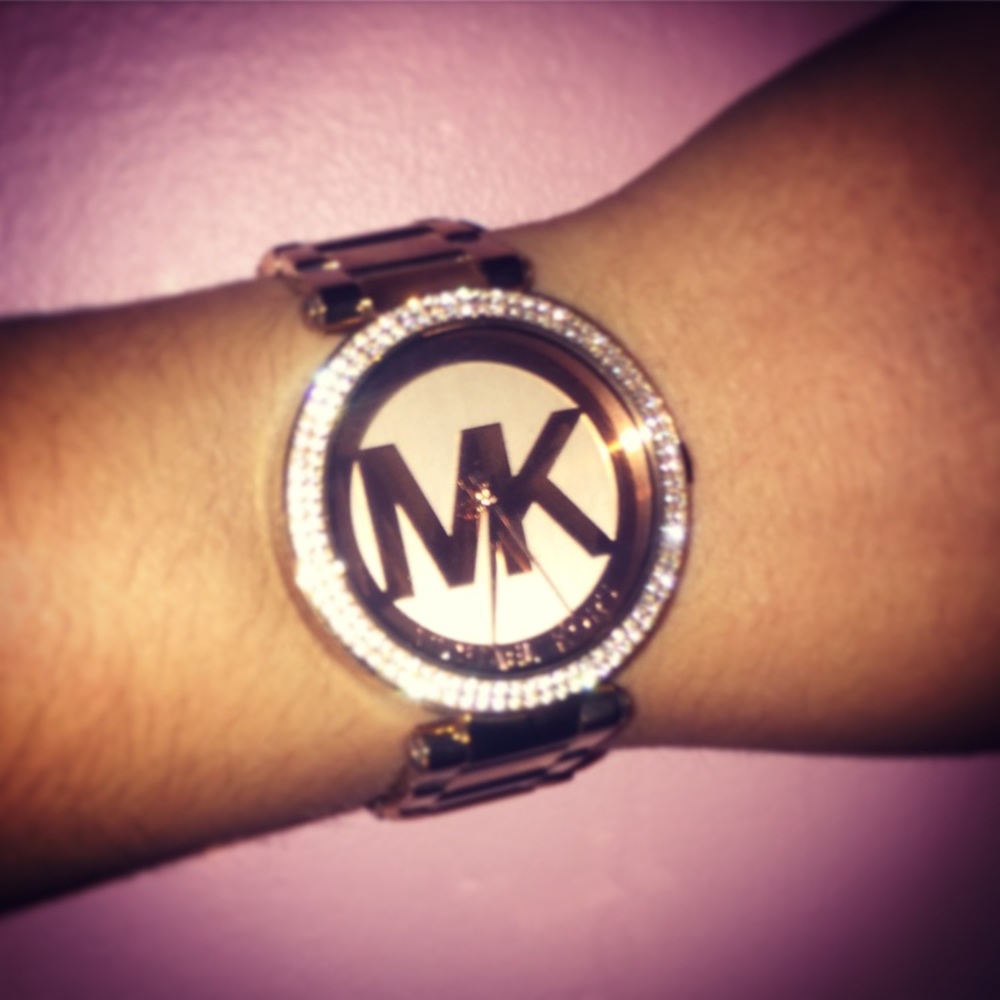 Michael kors rose gold watch🌹