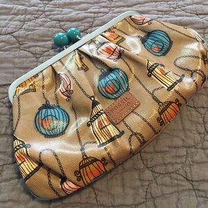 Fossil clutch