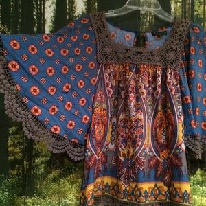 ❌SOLD❌Flower Print T-Shirt