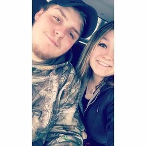 Meet your Posher, Dominique