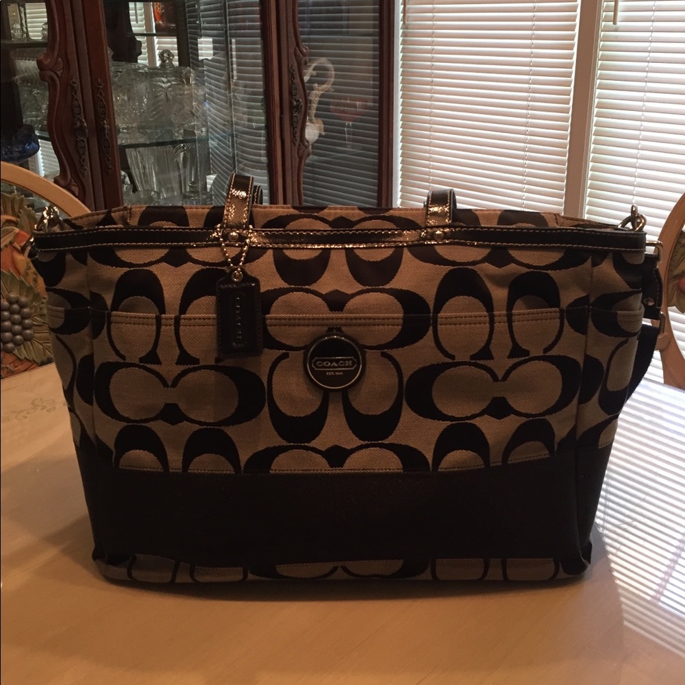 💥SOLD 💥Large Coach Travel Bag 💼