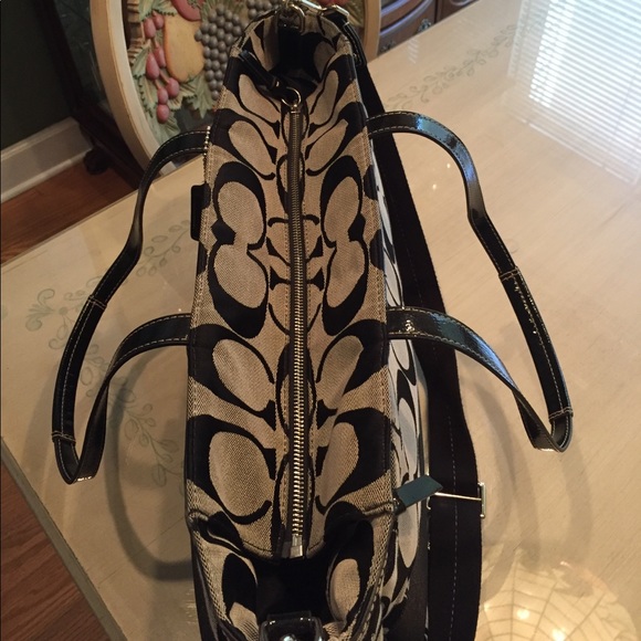 💥SOLD 💥Large Coach Travel Bag 💼 - Picture 5 of 7