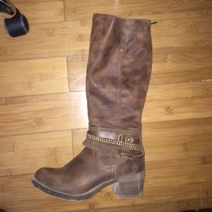 Brown riding/ or going out boots