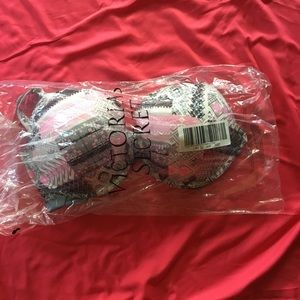 NWT Victoria secret bra