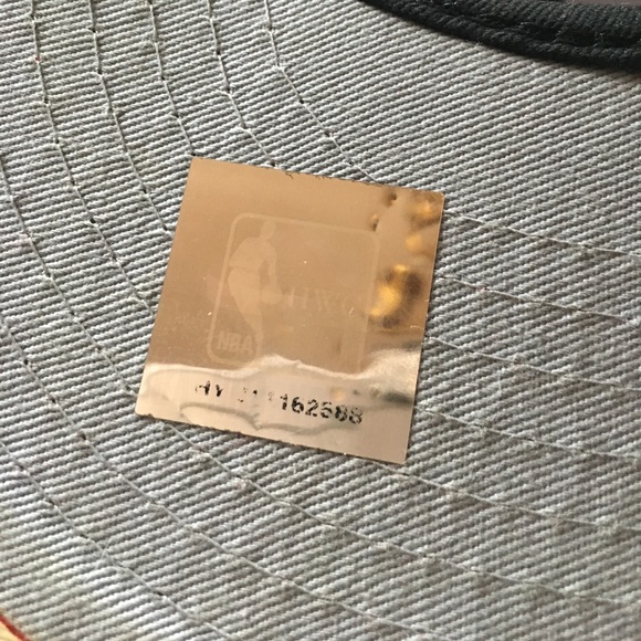 Chicago Bulls Fitted Hat ‼️‼️‼️‼️ - Picture 3 of 5