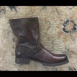 Frye Veronica Slouch