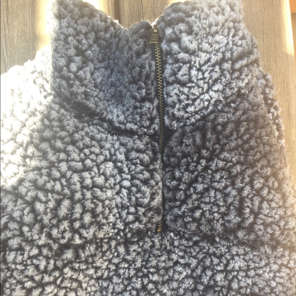 Pull over sweater