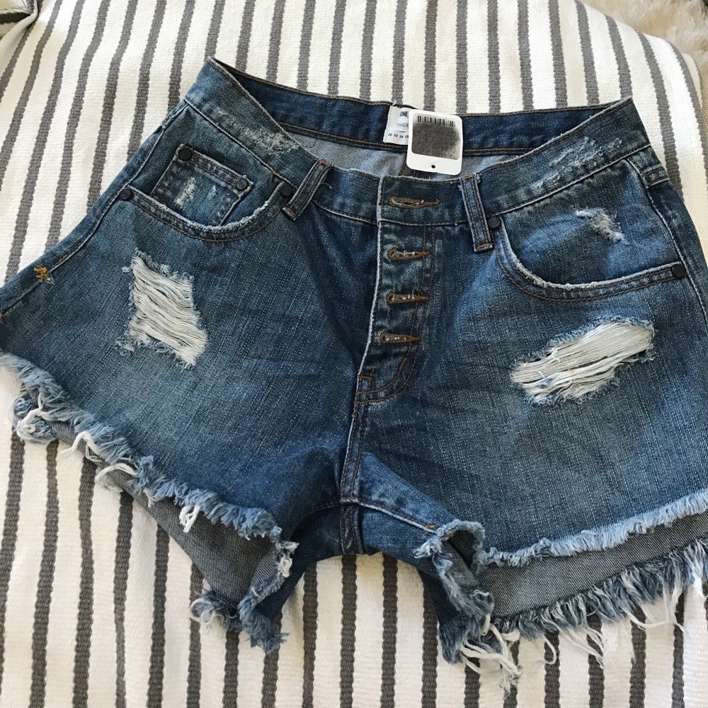 One teaspoon shorts.