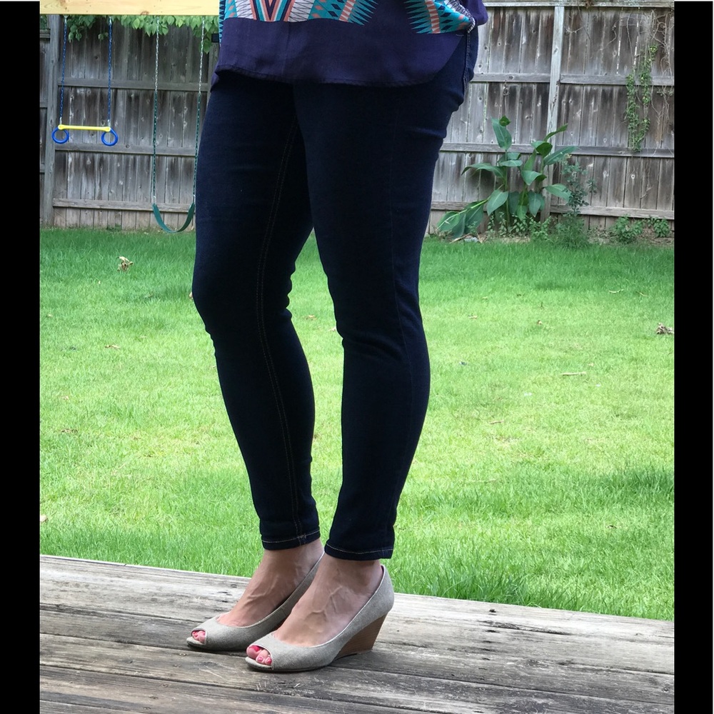 Indigo Blue dark maternity jeans, skinny leg, med