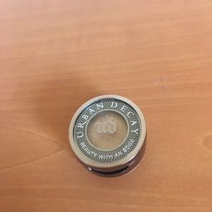 Urban Decay Half Baked single shadow