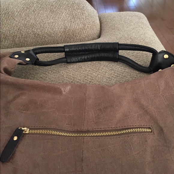 Modena Croc Embossed leather Bag - Picture 2 of 3