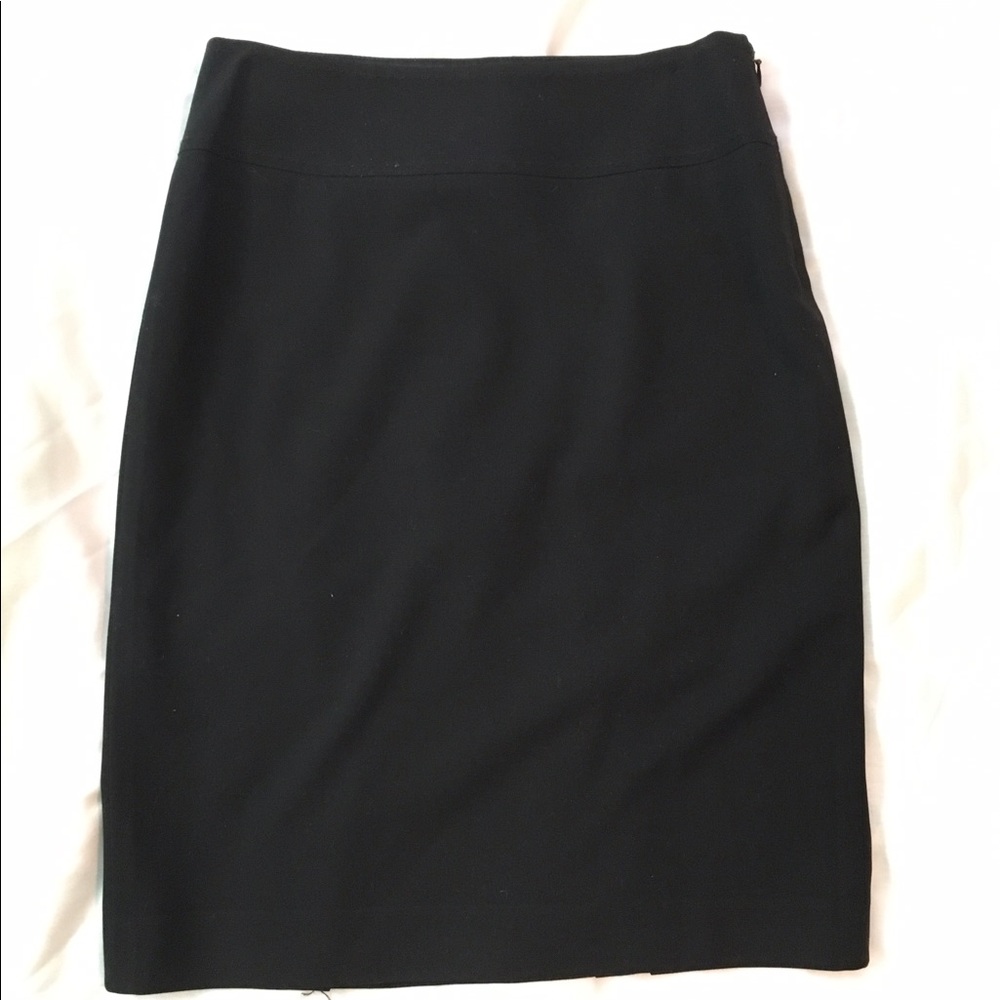 Tahari pencil skirt
