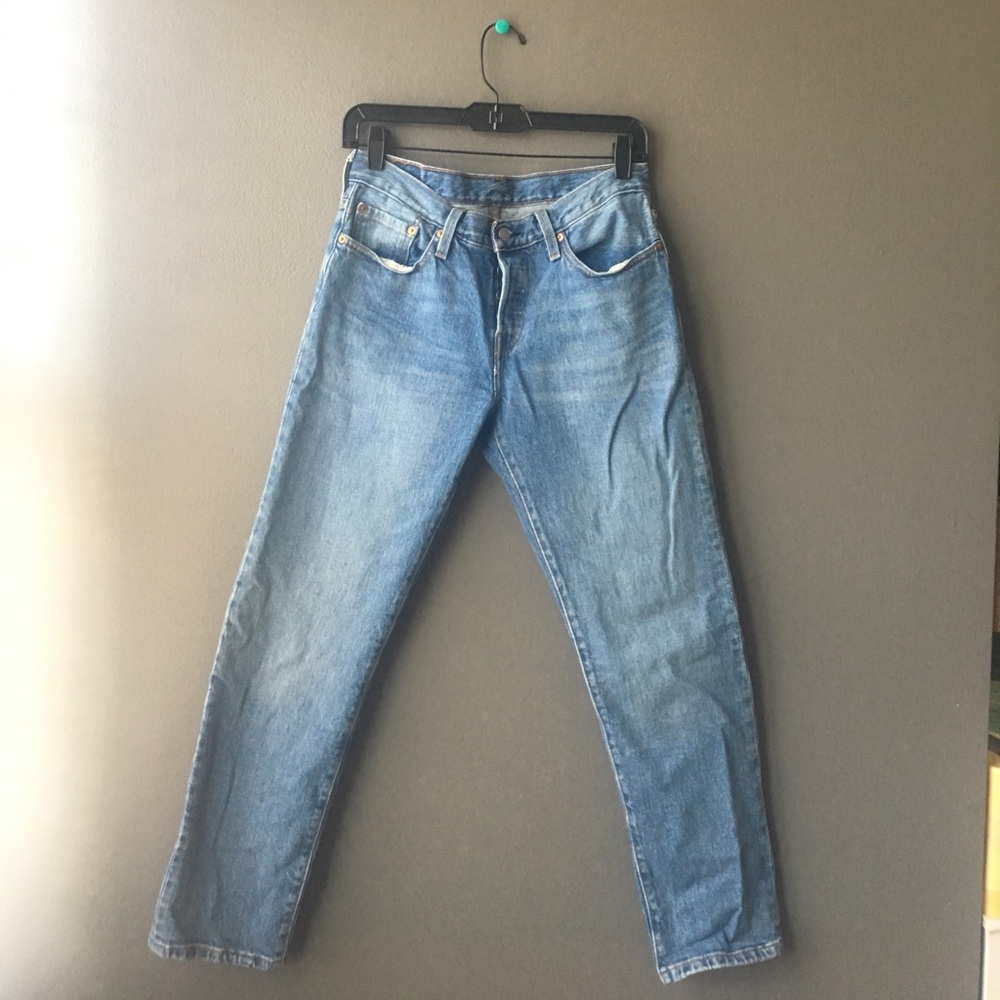 Levi's light wash
