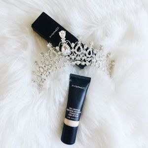 NEW MAC Longwear Waterproof Foundation NC15 ✨