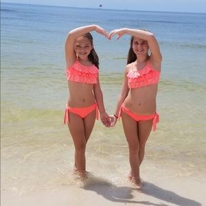 Meet your Posher, Ava