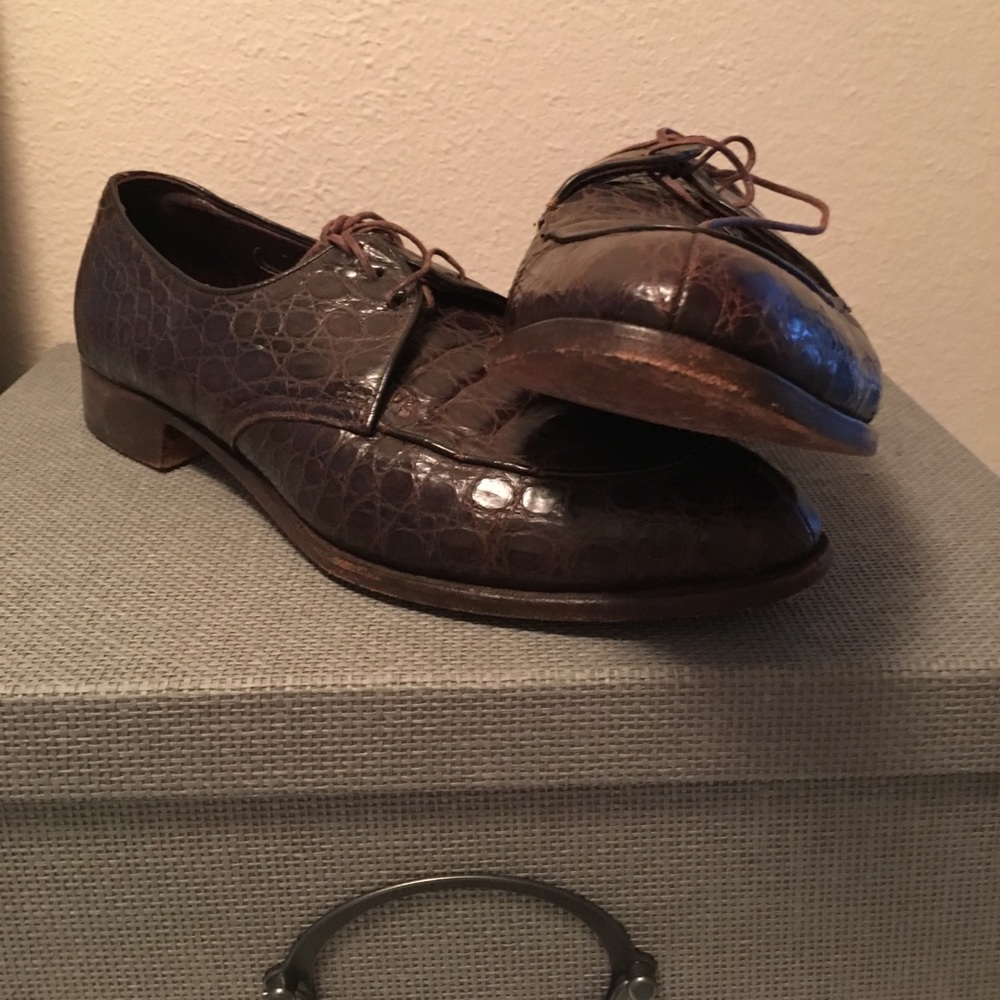 Alligator shoes