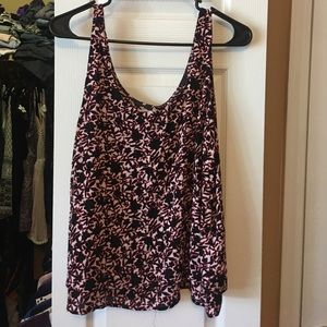 Flowy Tank