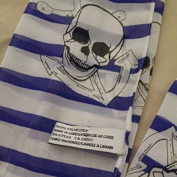 NWOT Striped Nautical Skull Scarf - Picture 2 of 4