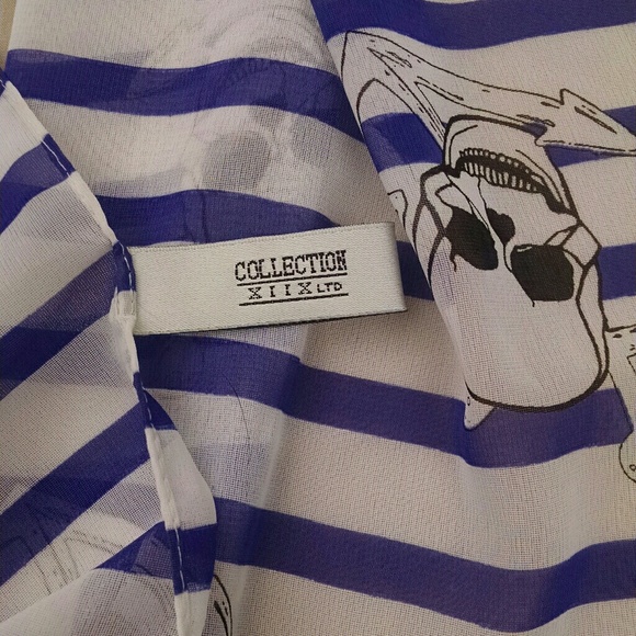 NWOT Striped Nautical Skull Scarf - Picture 3 of 4