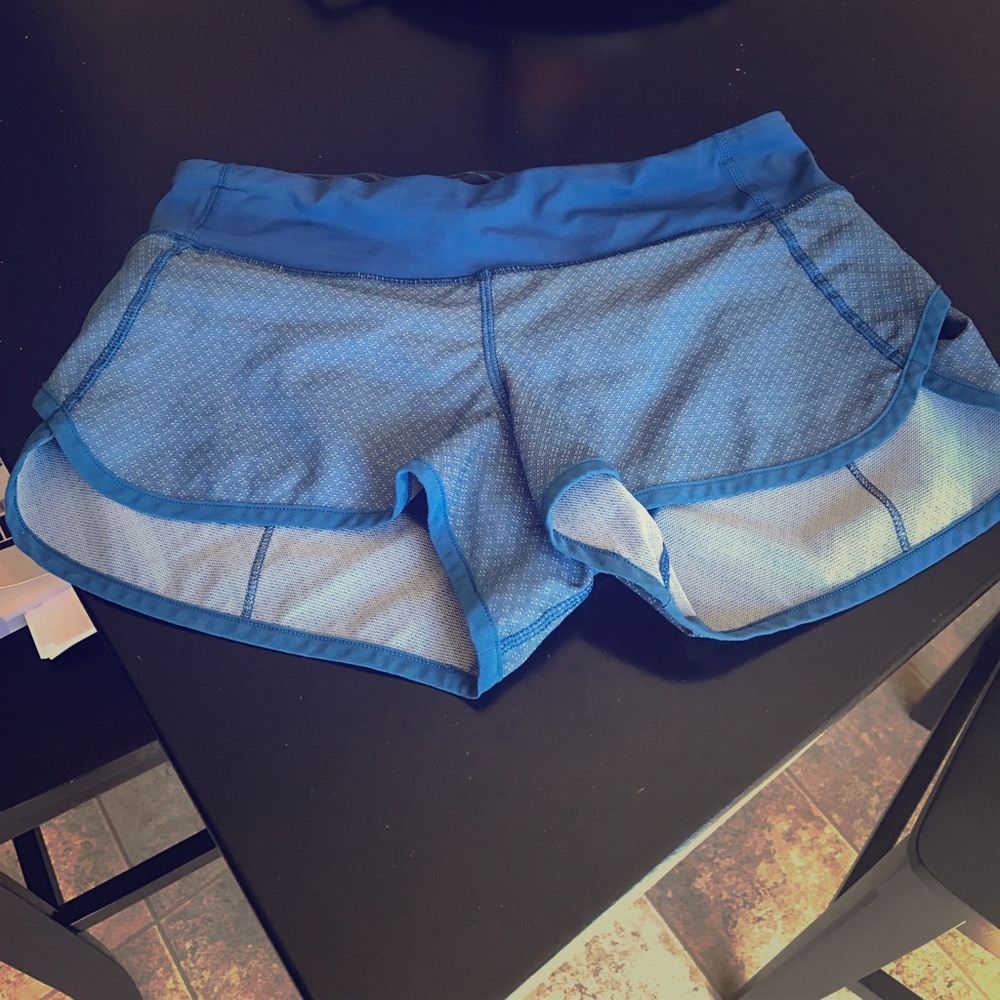 Lululemon speed short 2.5 inseam size 4
