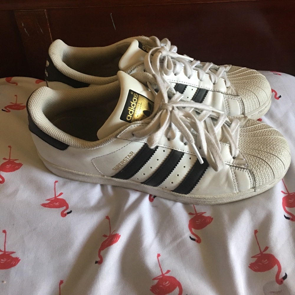 Adidas superstars