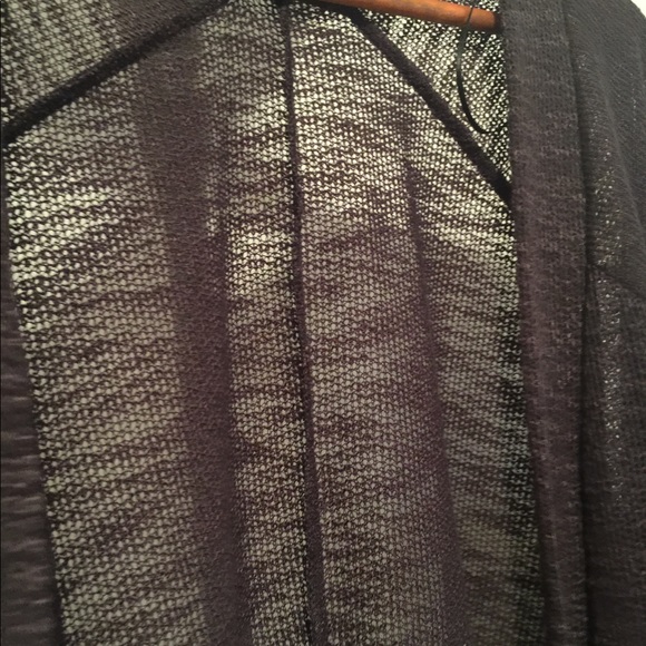 Shawl /cardigan - Picture 4 of 4