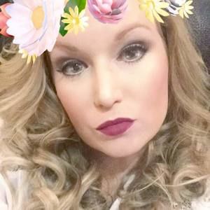 Meet your Posher, Kenzi