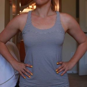 Lululemon workout Tank