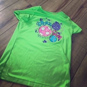 Green girls t-shirt size M (7-8)