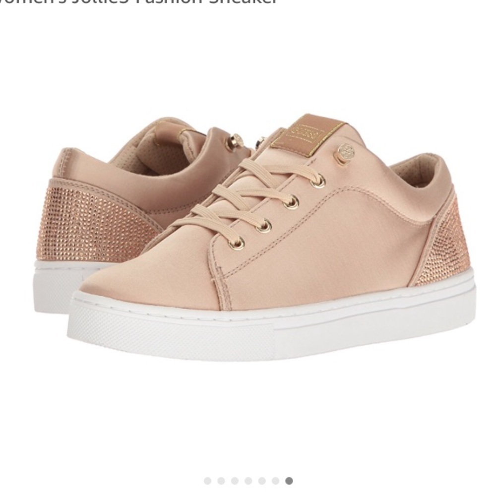 NWT guess fashion sneakers