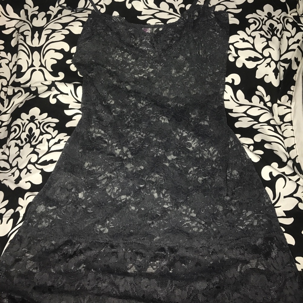Sheer, floral/lace tank/slip