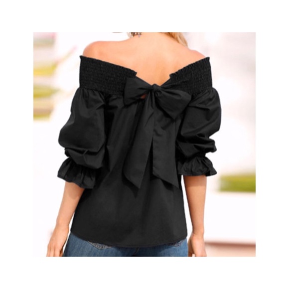 New Trendy Off Shoulder Top-Only 1 S Left - Picture 2 of 2