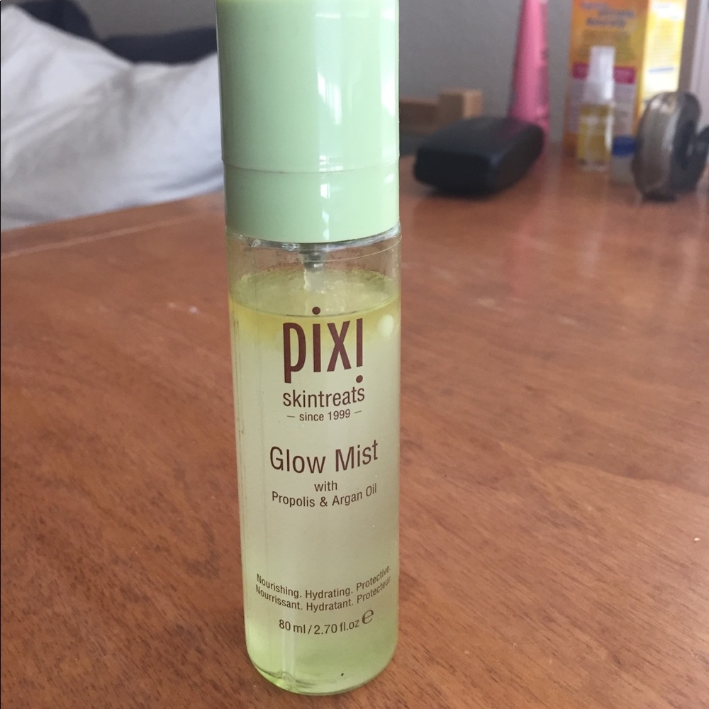 Pixi Glow Treats