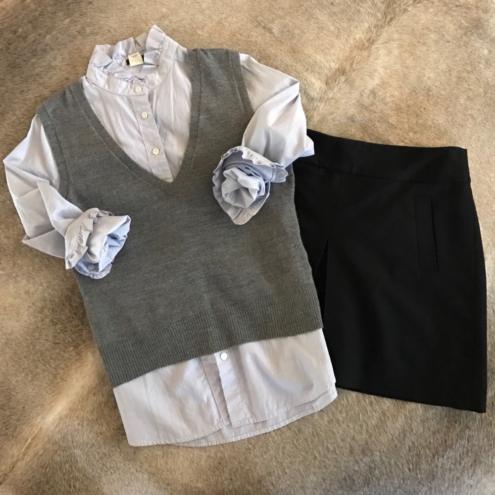 New York & Company sweater vest