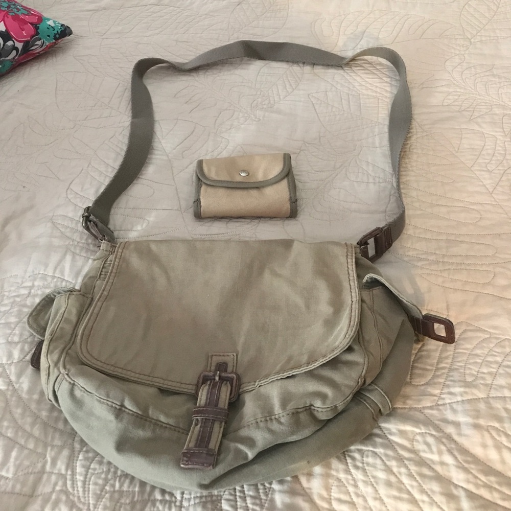 Fossil cross body with wallet.