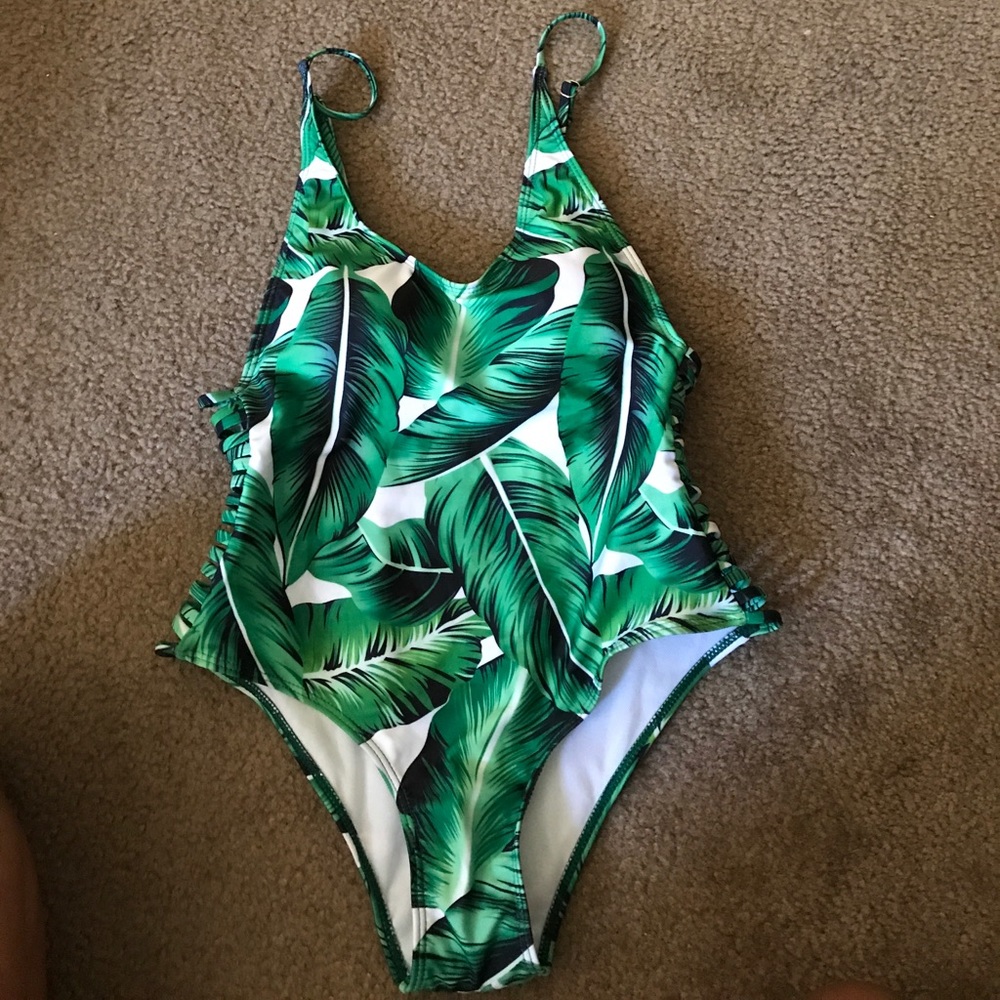 Cheeky palm leaf one piece