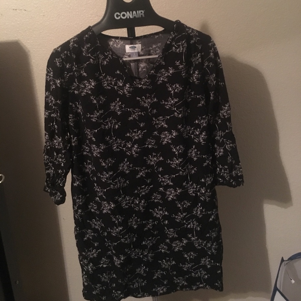 Old Navy black and white dress size L